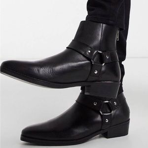Black ASOS Chelsea boot